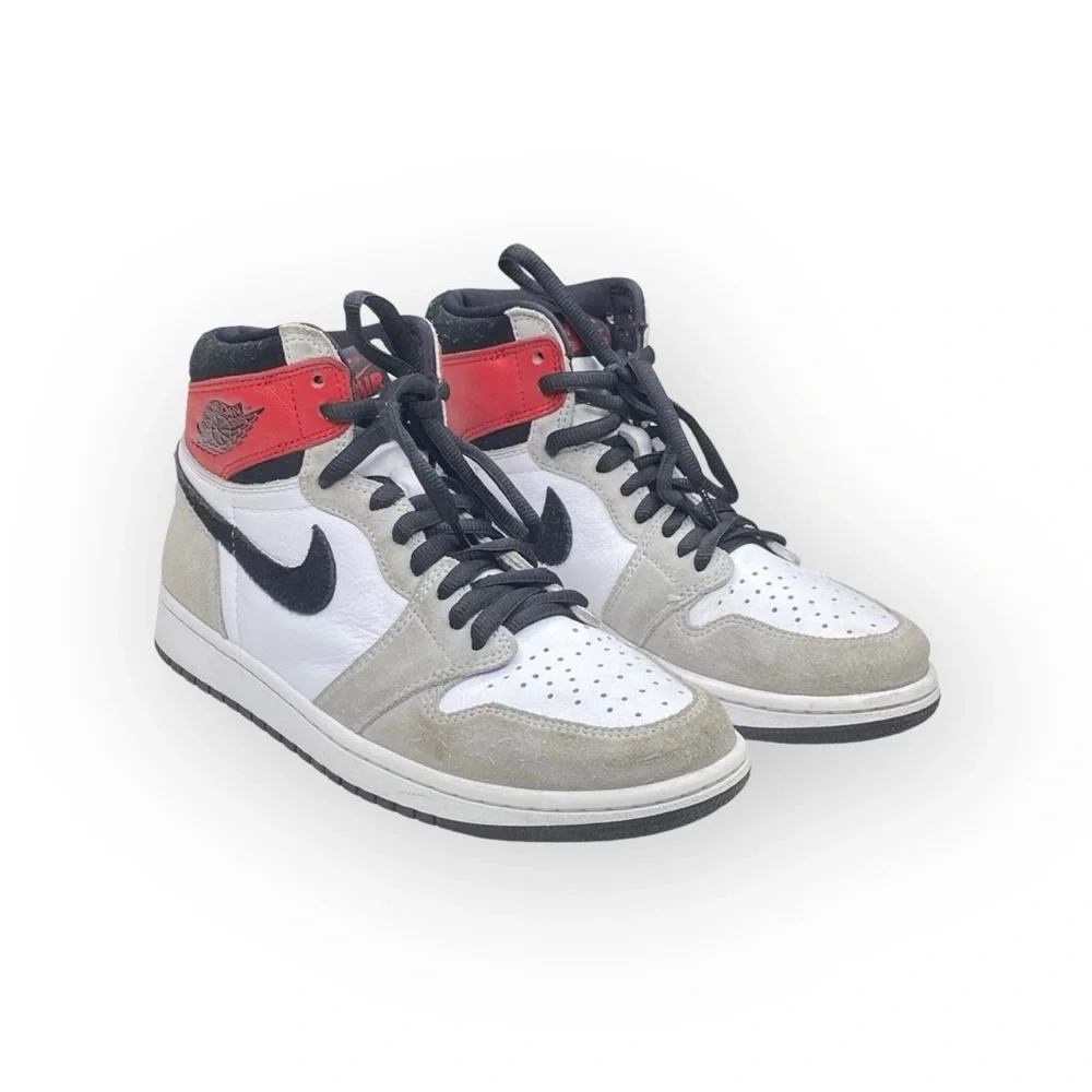 Nike ✔︎ Air Jordan 1 Retro Hi Top Basketball Shoes ✔︎ Light Smoke Grey ✔︎ 40.5